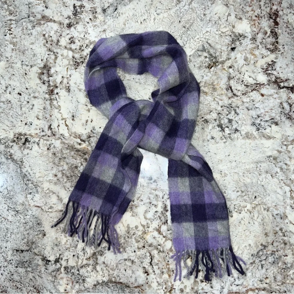 Ballantrae Edinburgh 100% Lambswool Purple and Gray Plaid Scarf - Picture 7 of 8